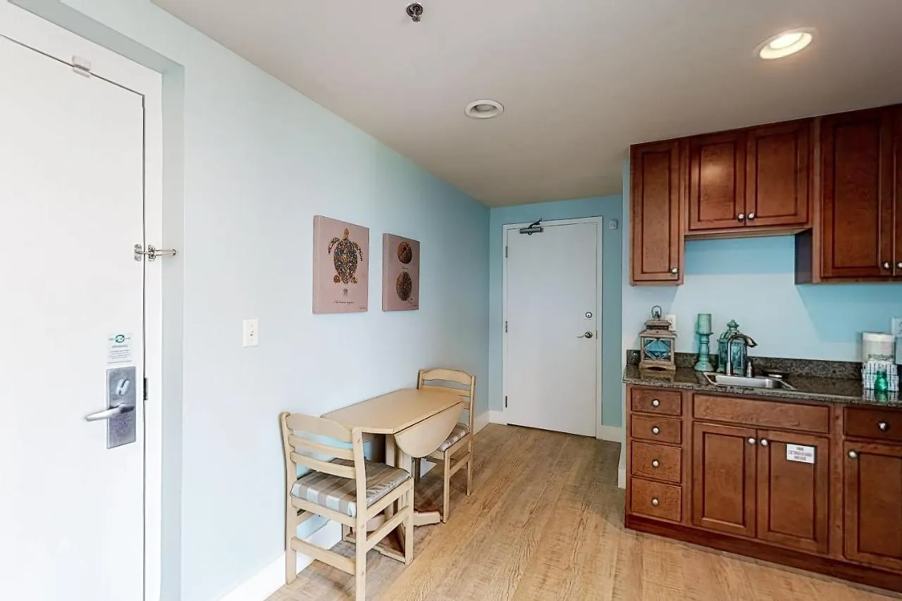 Sterling Breeze 707 Beachside Paradise بنما سيتي بيتش شقة